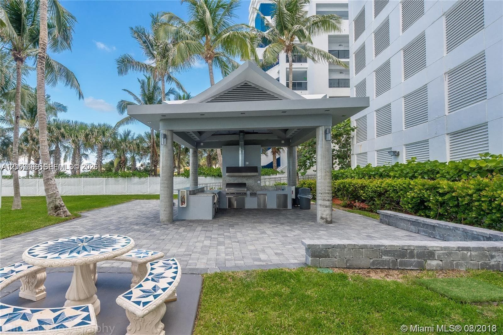 6301 Collins Ave # 1504, Miami Beach FL 33141