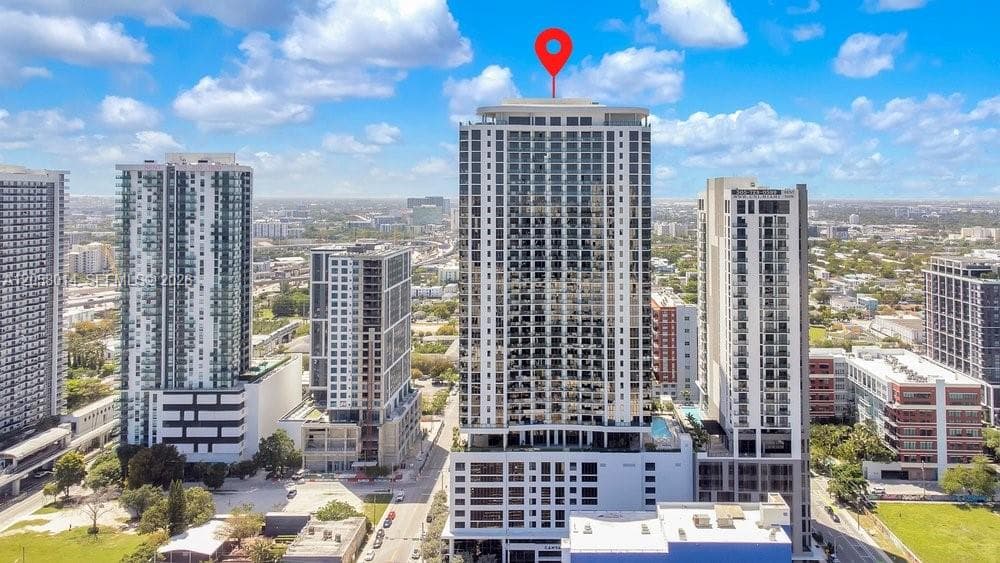 1600 NE 1st Ave # 2811, Miami FL 33132