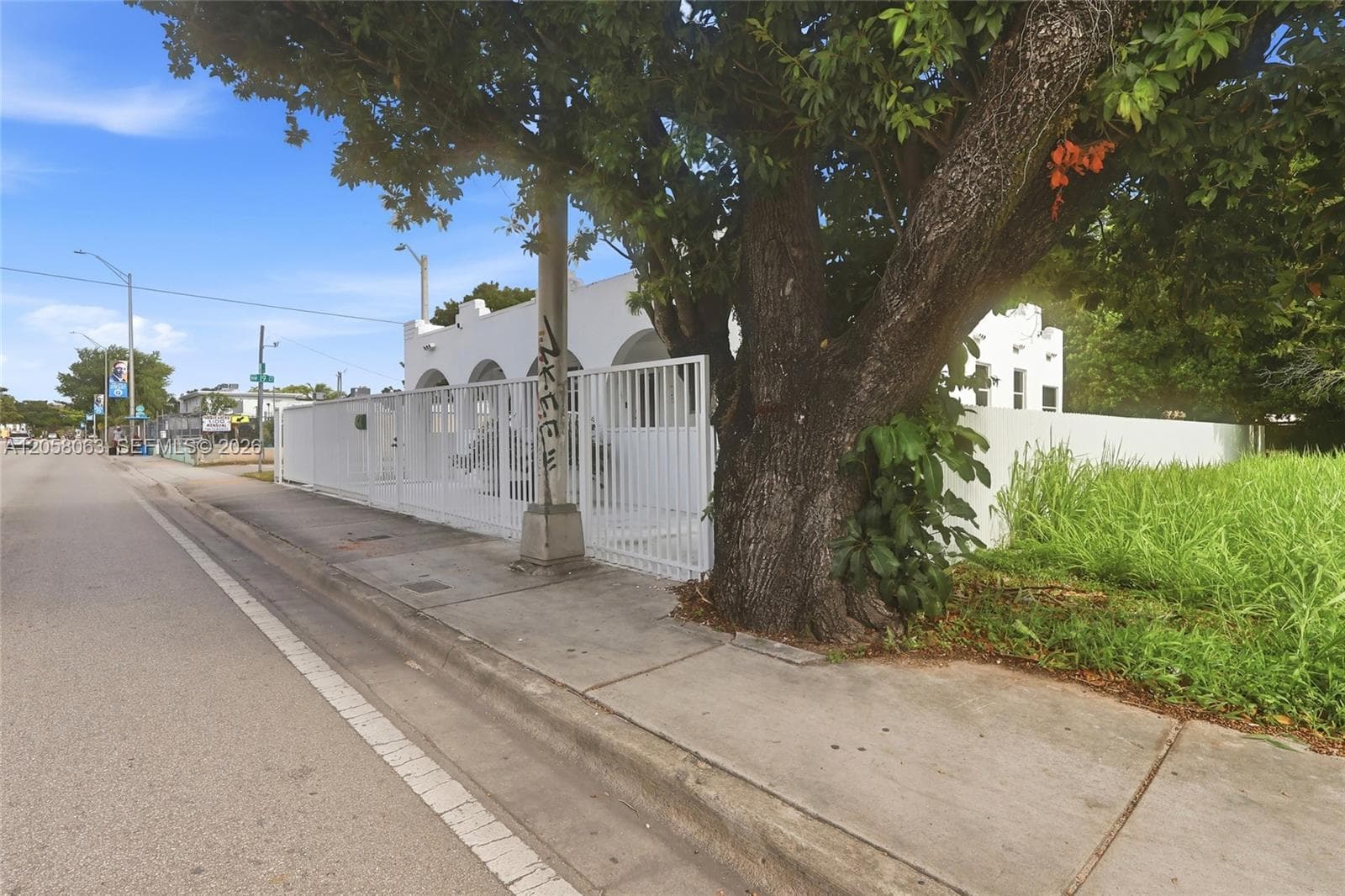 1909 NW 62nd St, Miami FL 33147