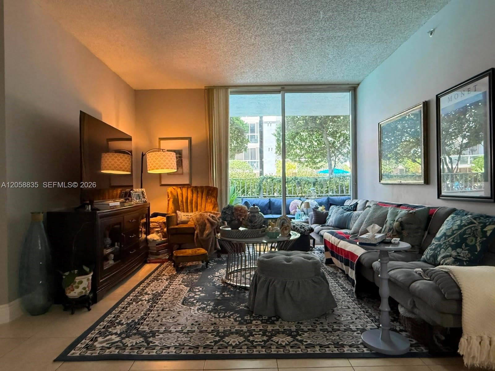 5085 NW 7th St # 406, Miami FL 33126
