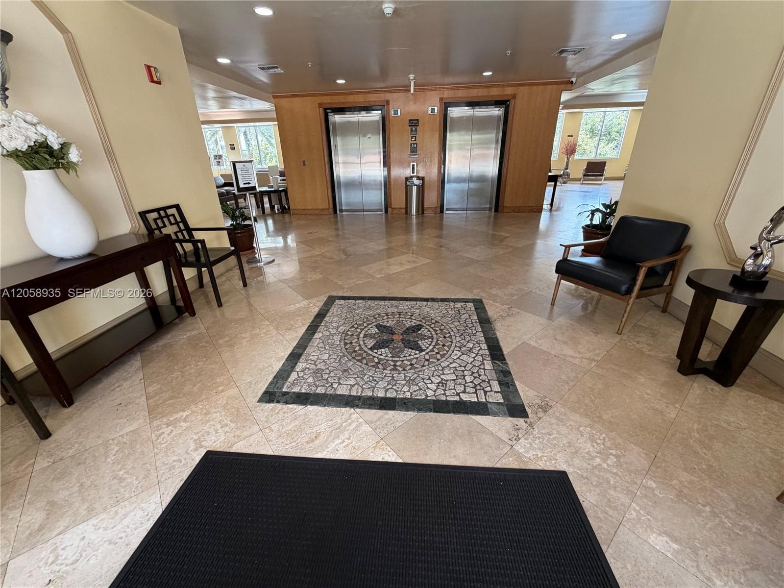 3500 Coral Way # 907, Miami FL 33145