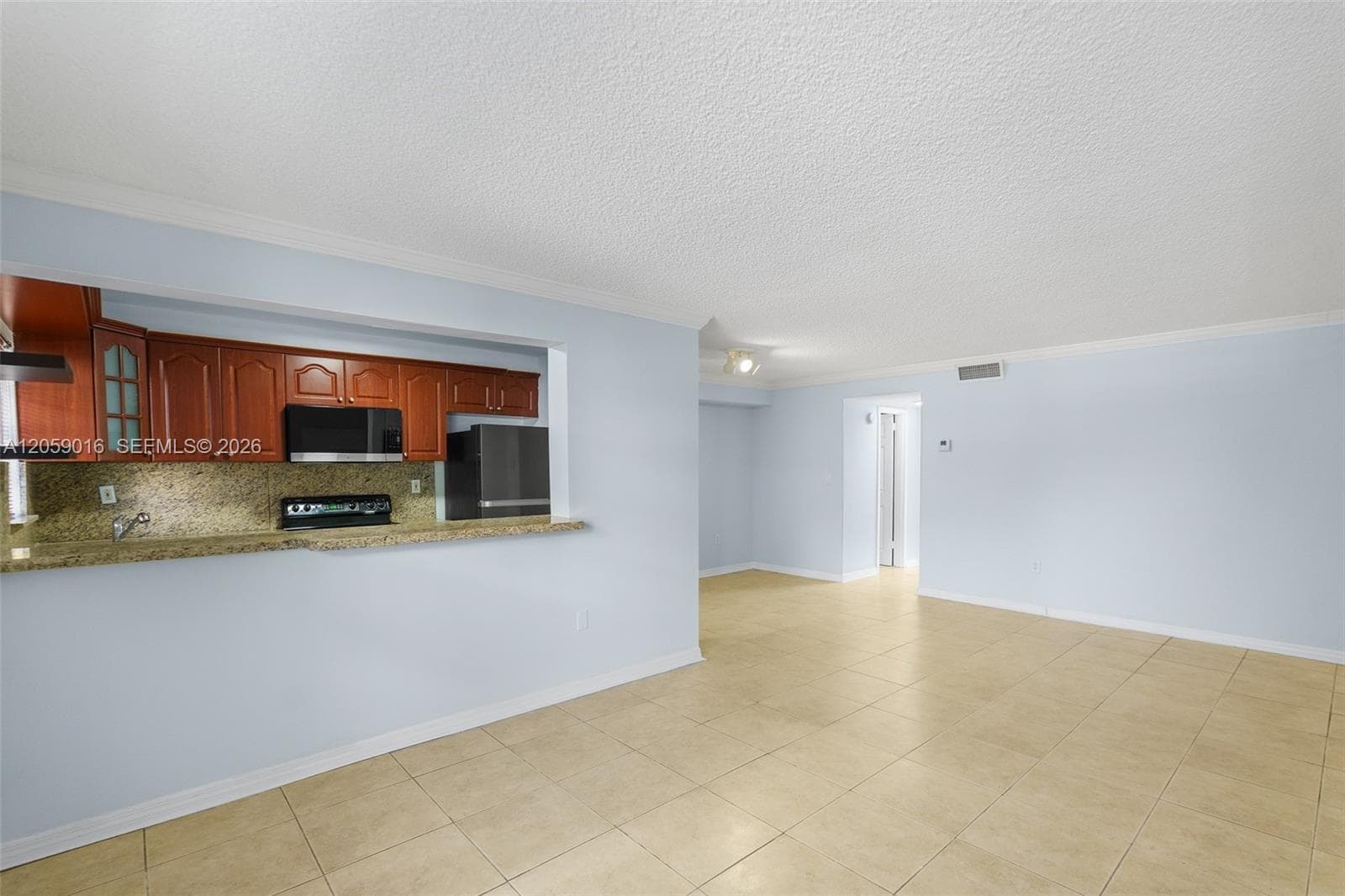 7620 Carlyle Ave # 206, Miami Beach FL 33141