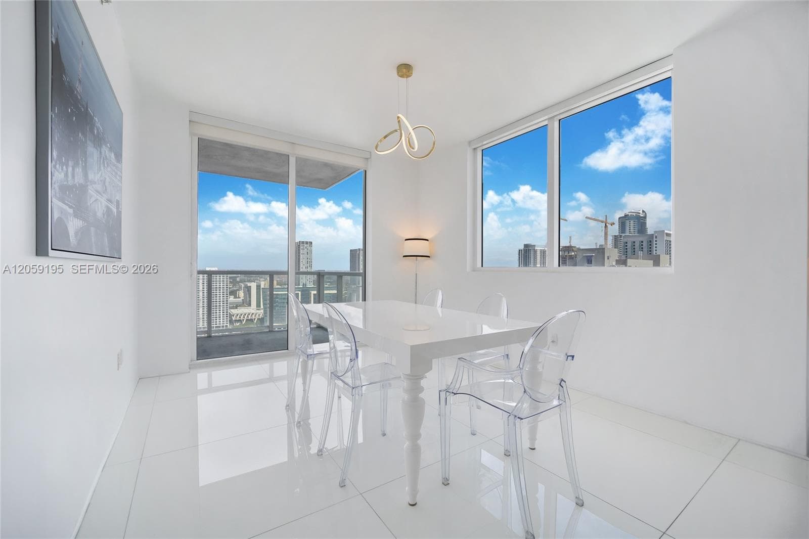 253 NE 2nd St # 3302, Miami FL 33132