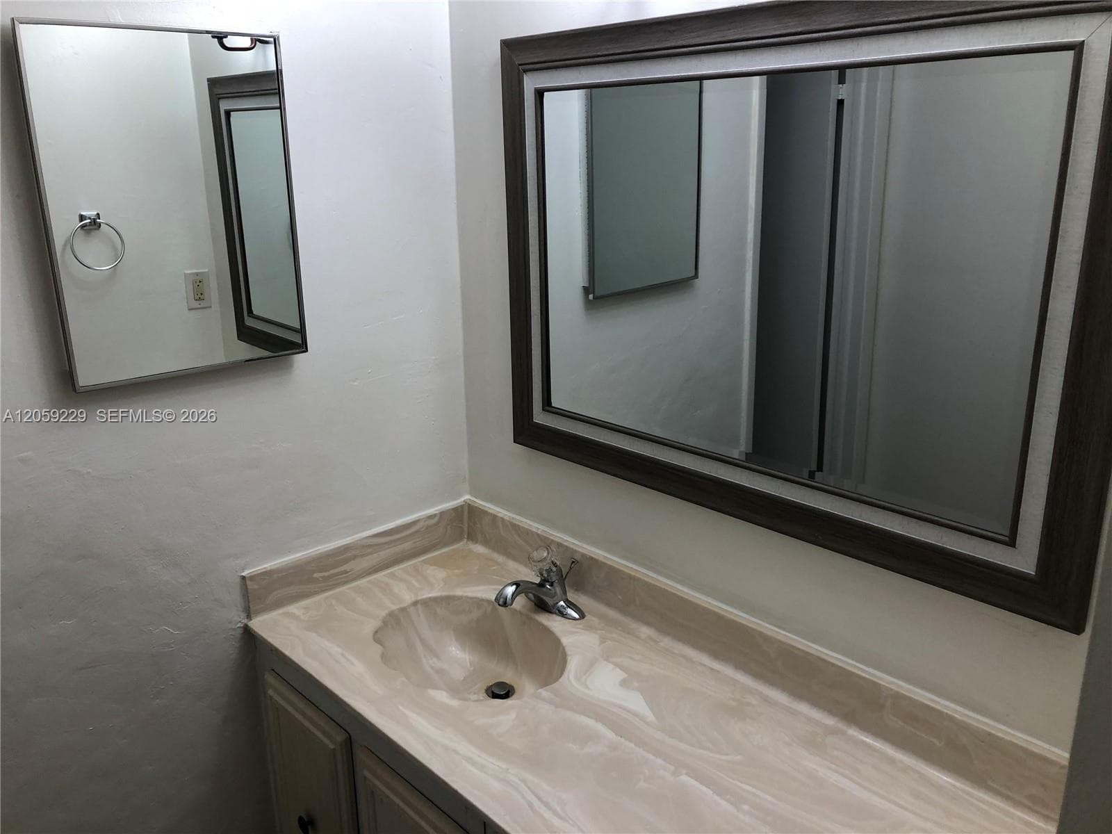 10852 N Kendall Dr # 316, Miami FL 33176