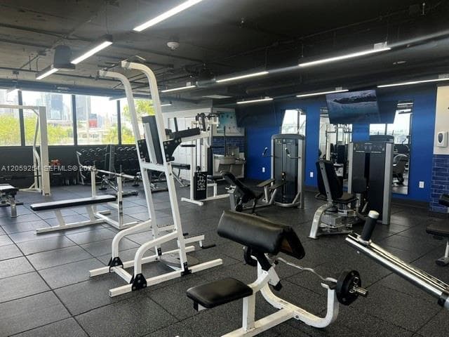 555 NE 15th St # 20E, Miami FL 33132