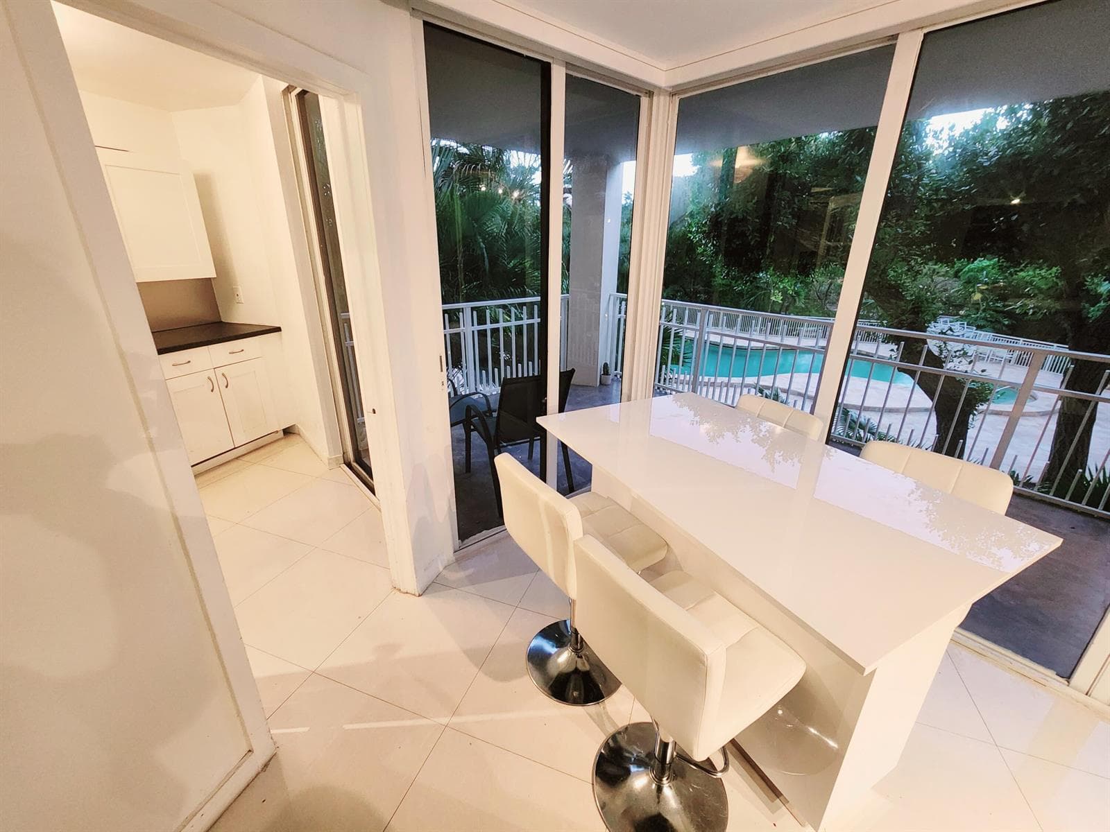 1000 Quayside Terrace # 408, Miami FL 33138