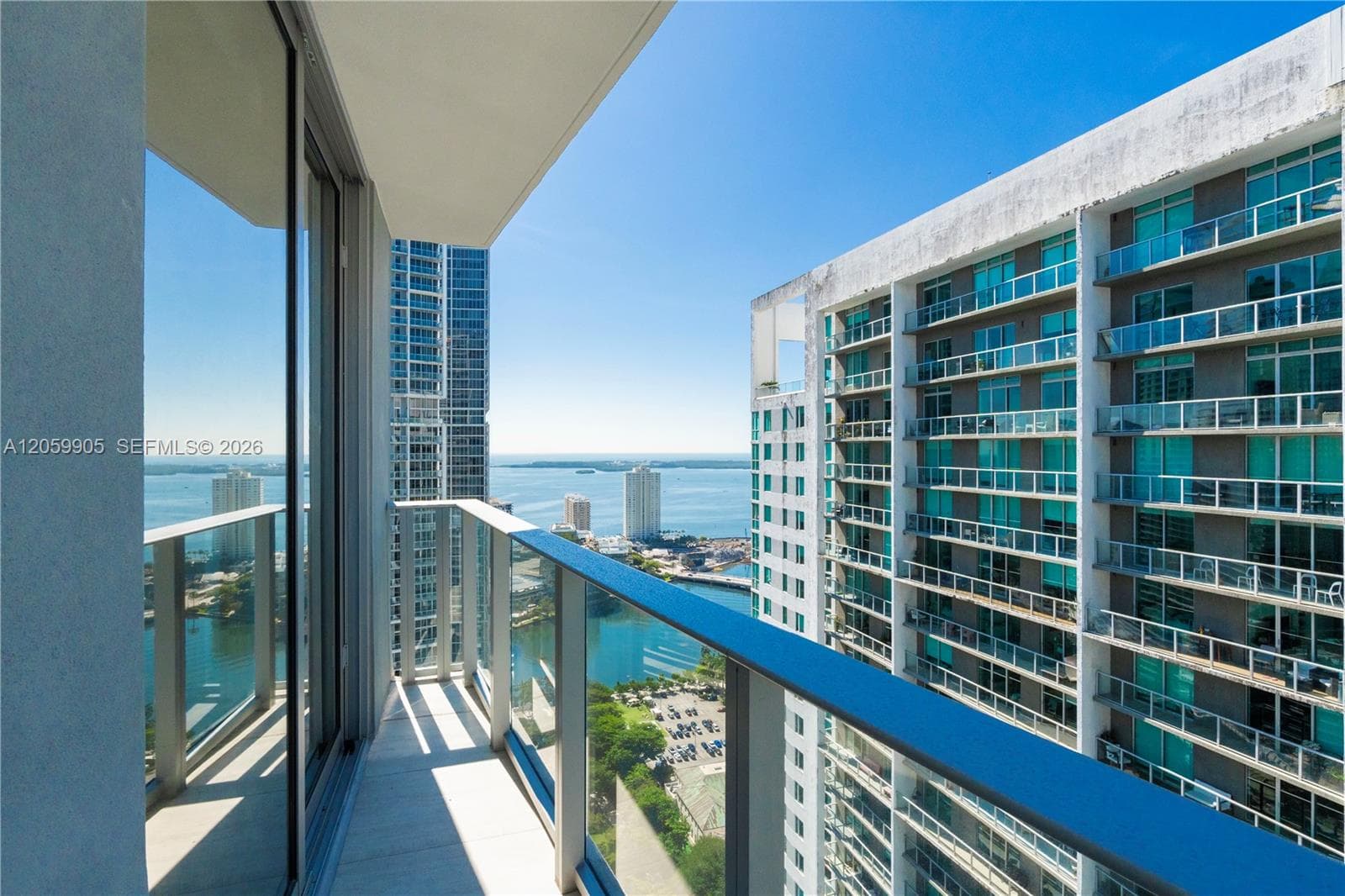 77 SE 5TH ST # 3914, Miami FL 33131