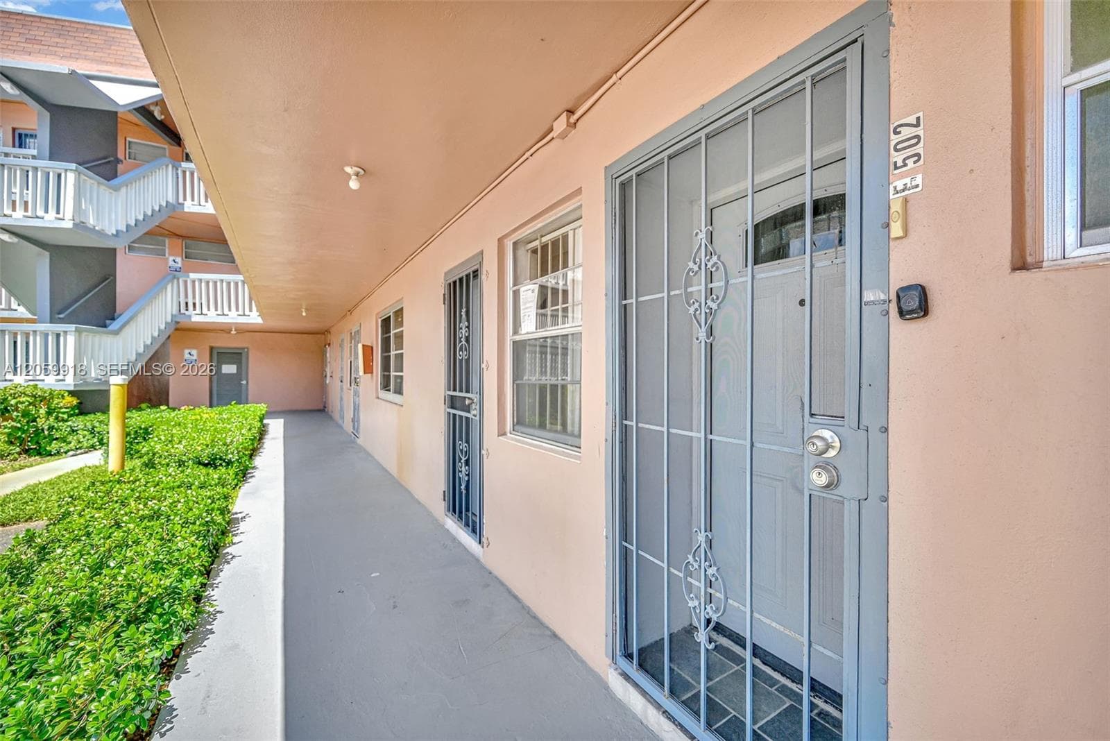 18555 NE 14th Ave # 502, Miami FL 33179