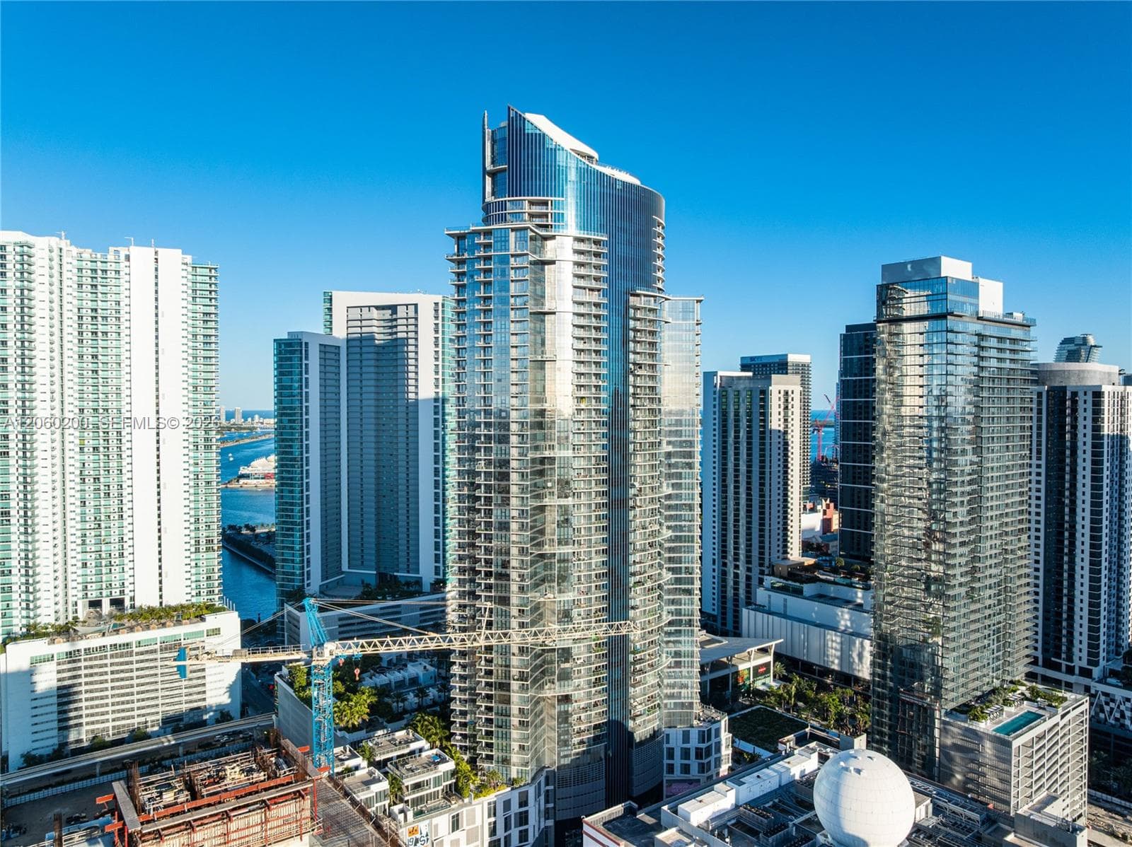 851 NE 1st Ave # 2911, Miami FL 33132
