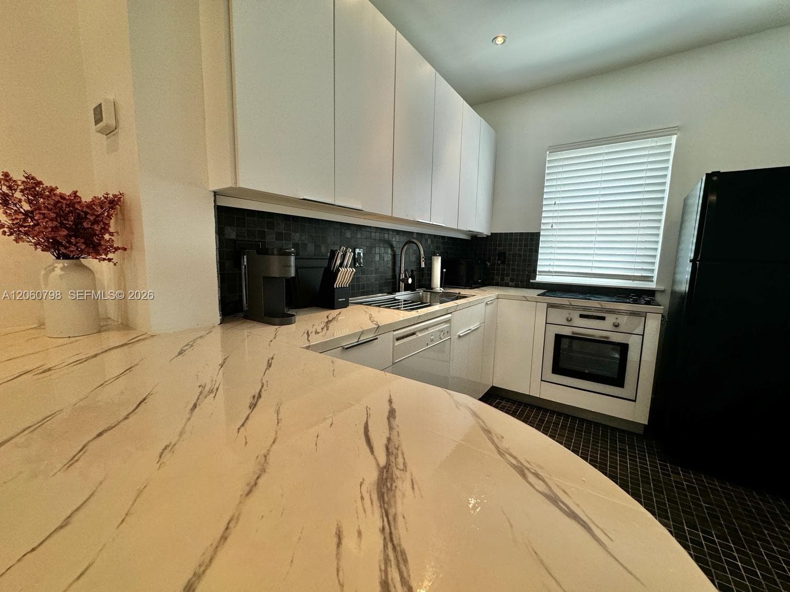 736 13th St # 104, Miami Beach FL 33139