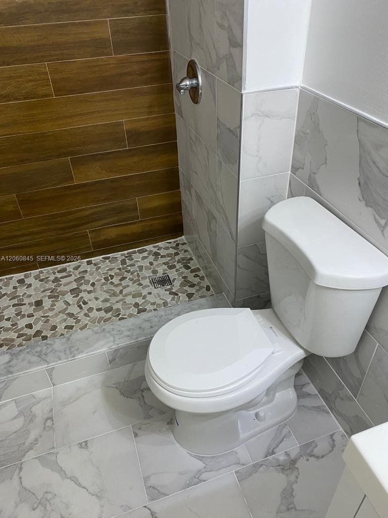 4450 NW 79th Ave # 1C, Doral FL 33166