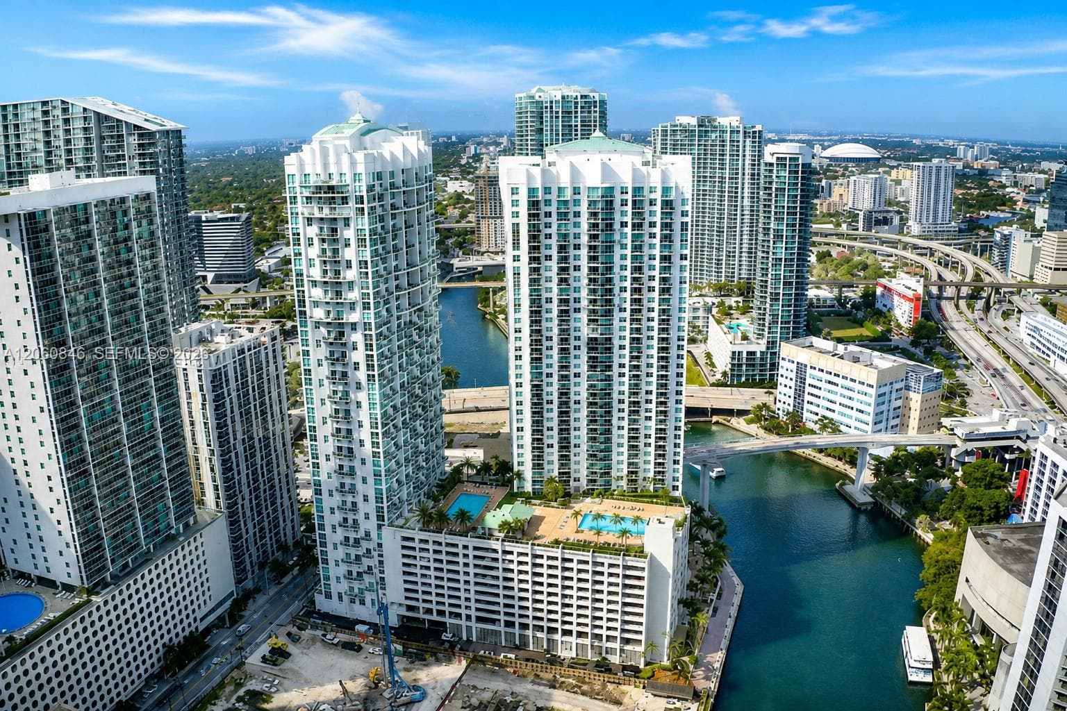 41 SE 5th St # 1412, Miami FL 33131