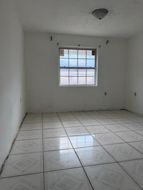 2975 NW 96TH Street, Miami FL 33147
