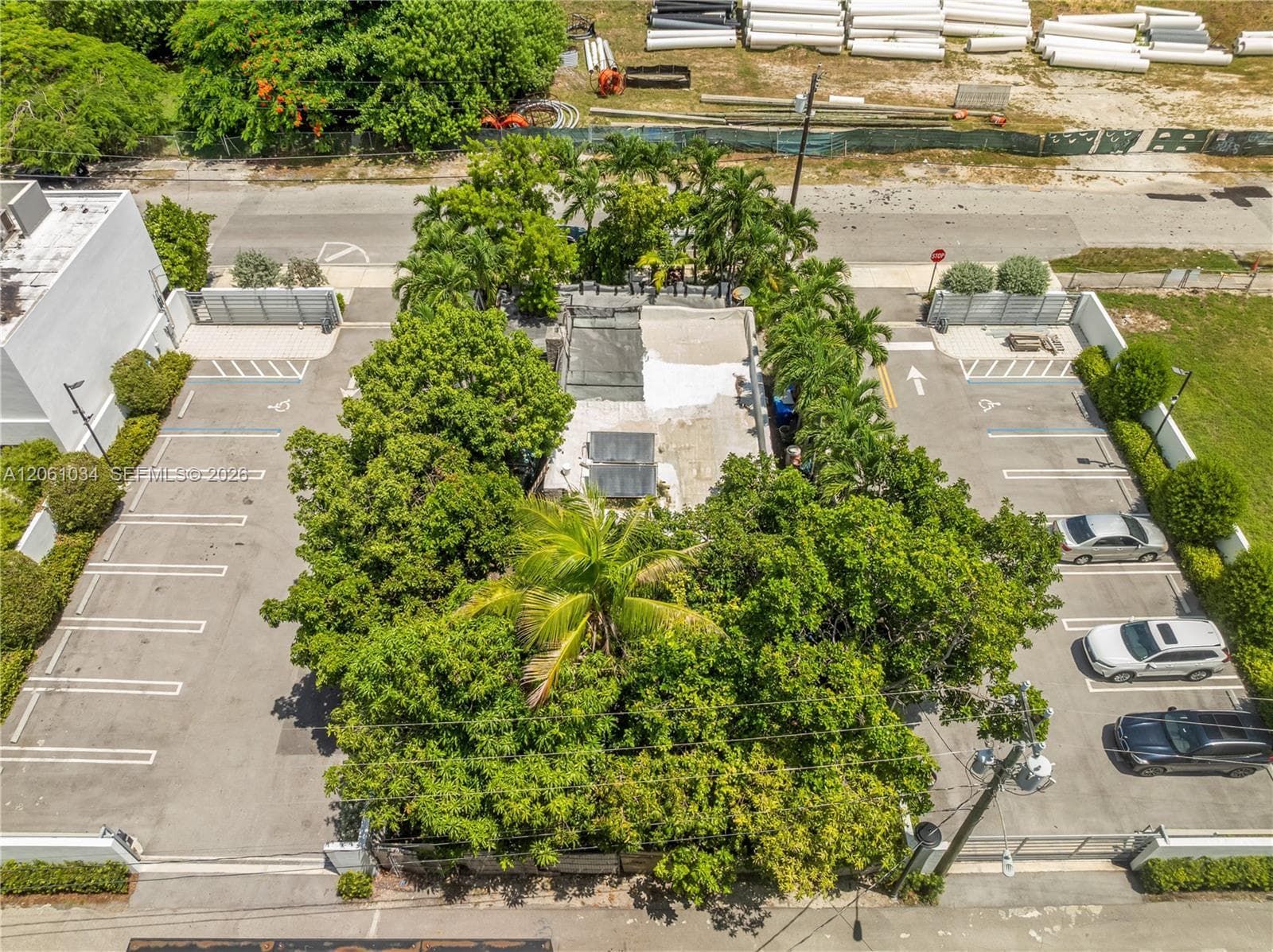 272 NW 37th St, Miami FL 33127