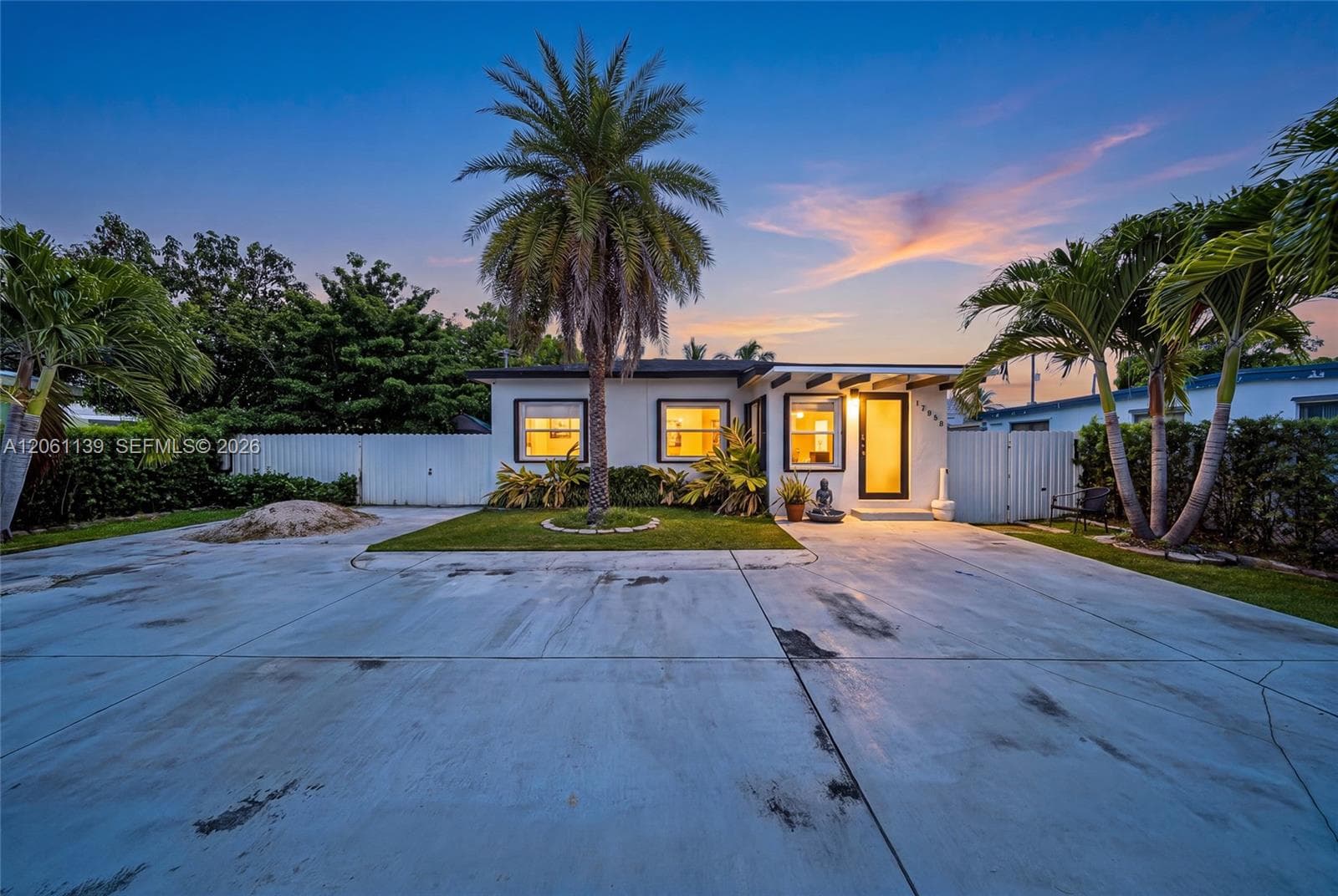 17019 SW 100th Ave, Miami FL 33157