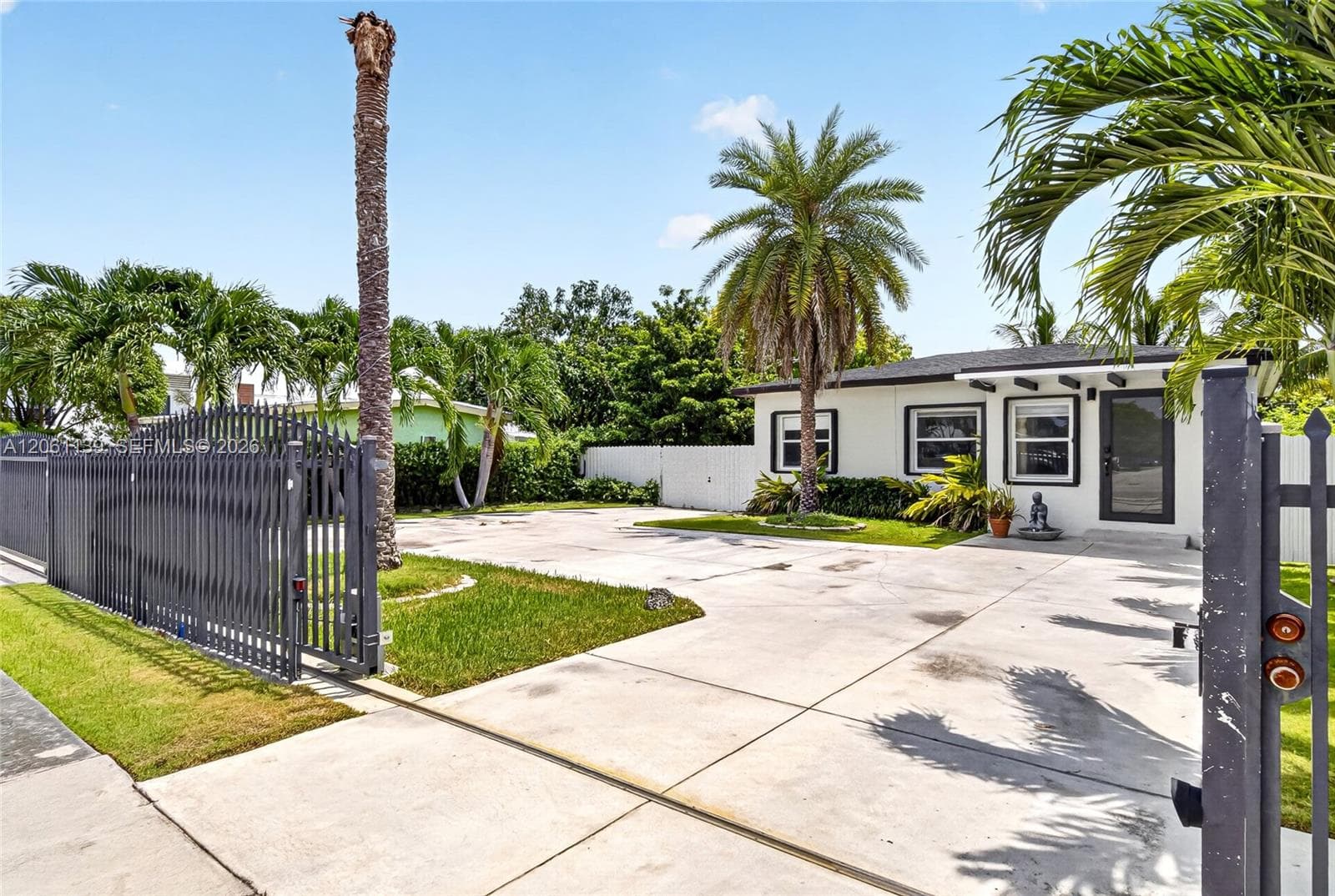 17019 SW 100th Ave, Miami FL 33157