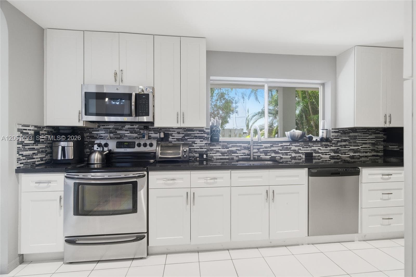 21221 NE 3rd Ct, Miami FL 33179