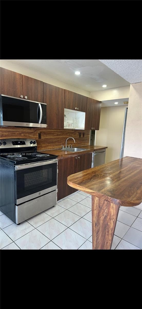 9340 W Flagler St # 104B, Miami FL 33174