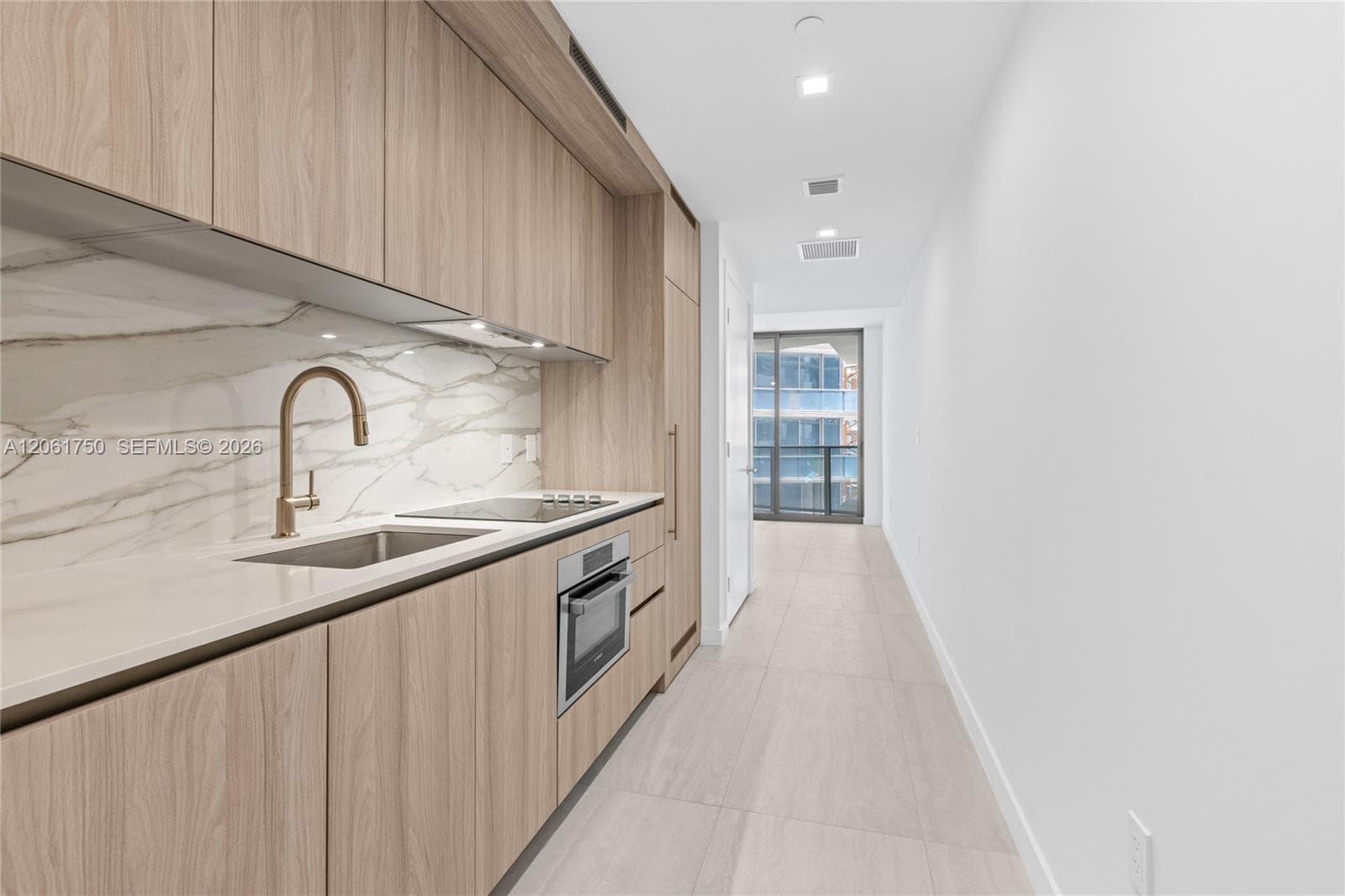 77 SE 5th Street # 2205, Miami FL 33131