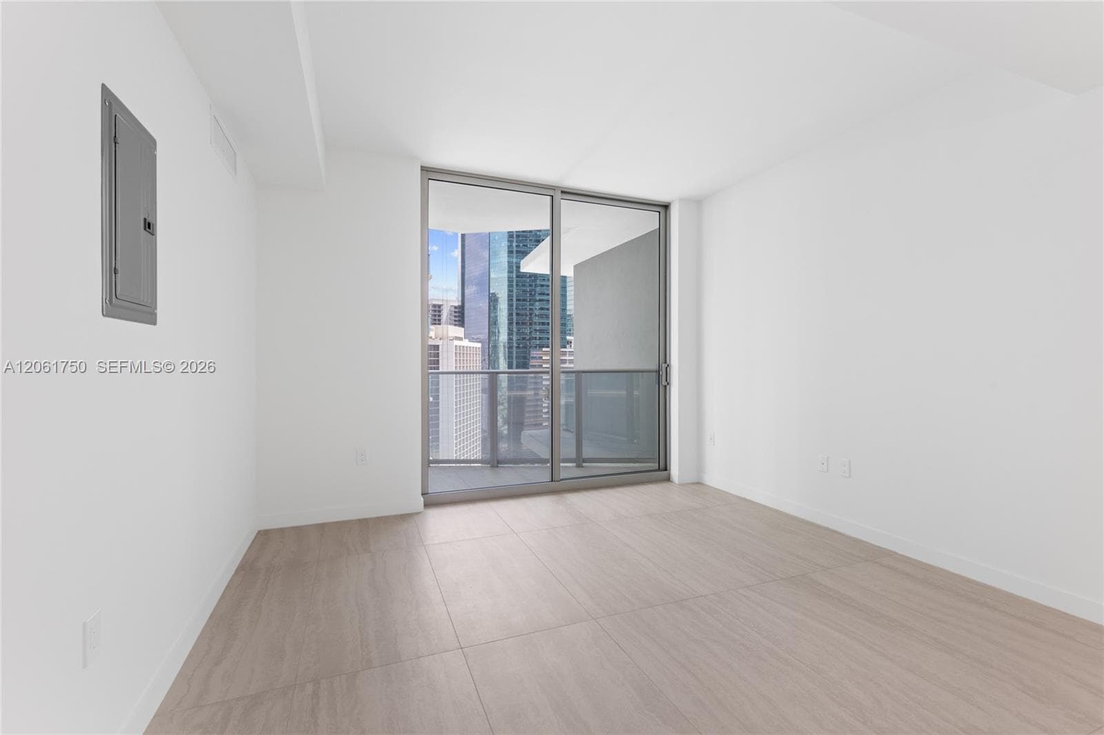77 SE 5th Street # 2205, Miami FL 33131
