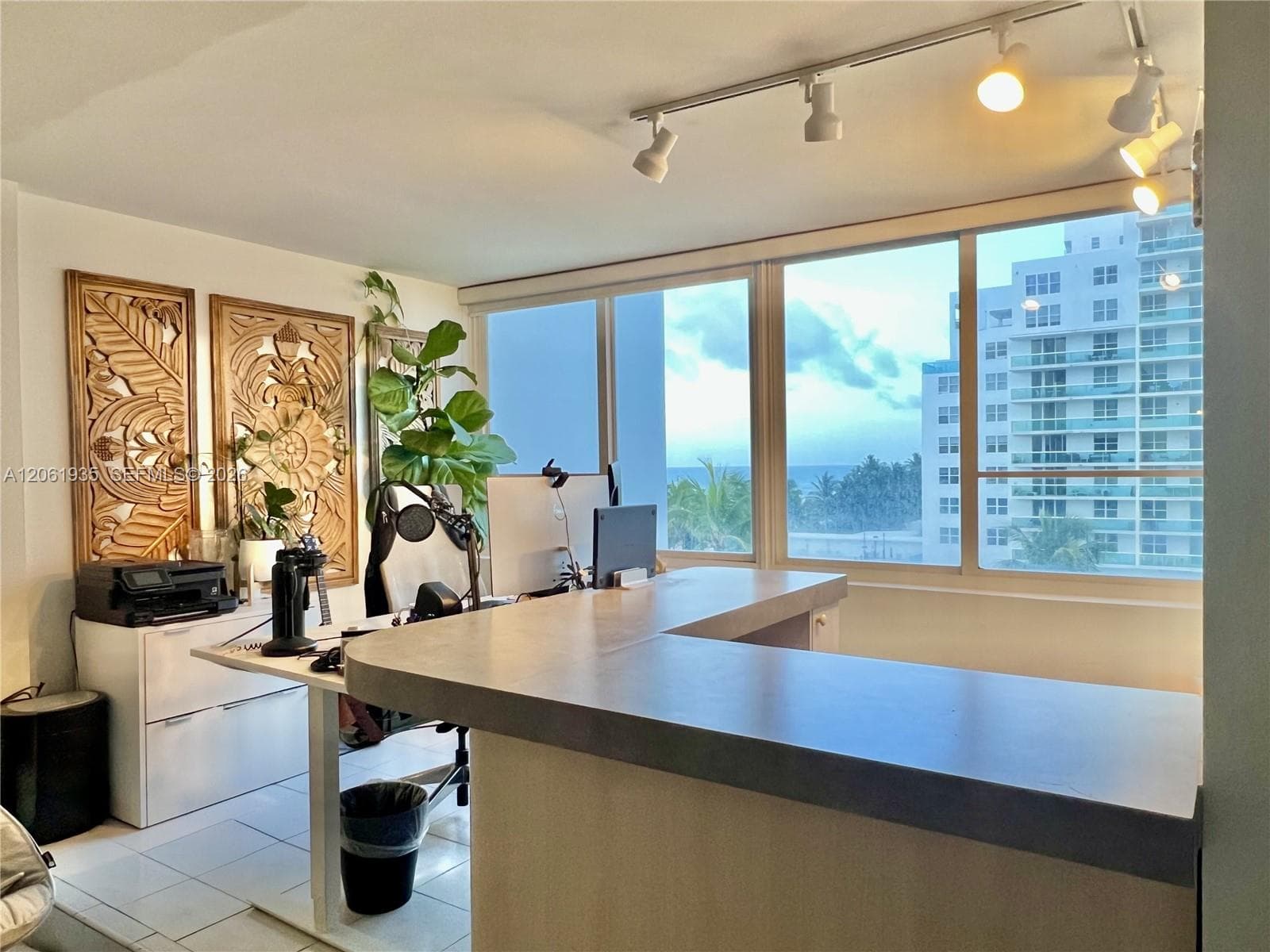 5005 Collins Ave # 518, Miami Beach FL 33140