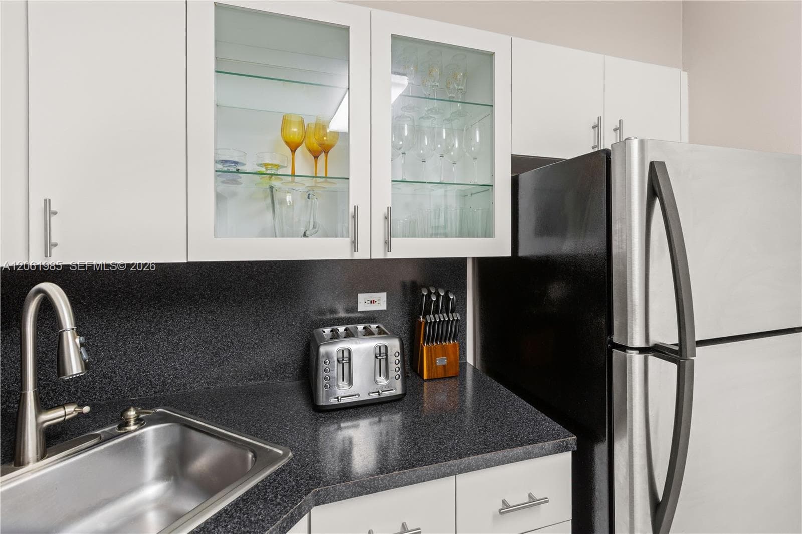 5601 Collins Ave # 1216, Miami Beach FL 33140