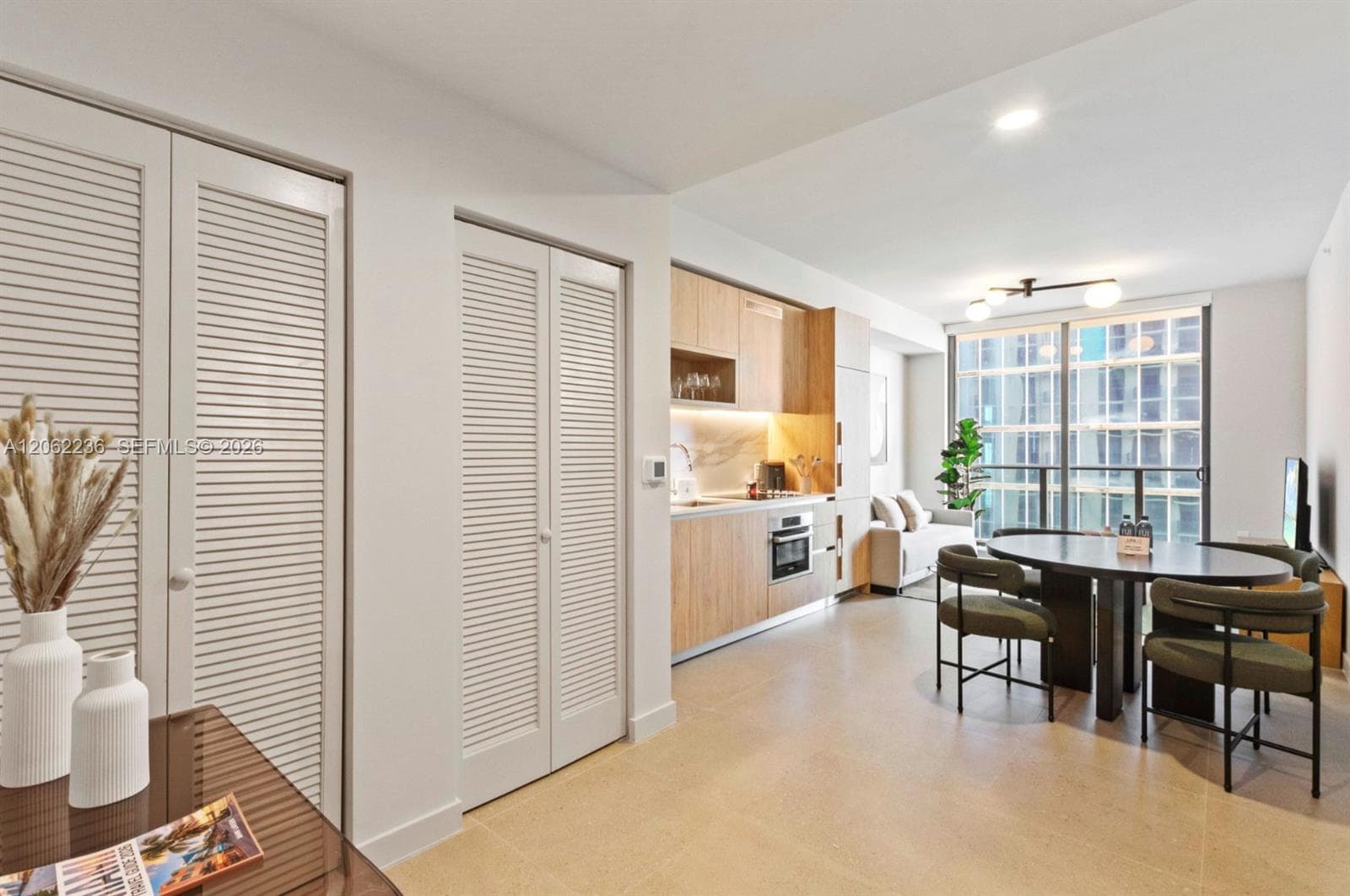 11 NE 6th St # 2303, Miami FL 33132