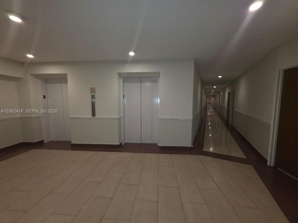 2899 Collins Ave # 940, Miami Beach FL 33140