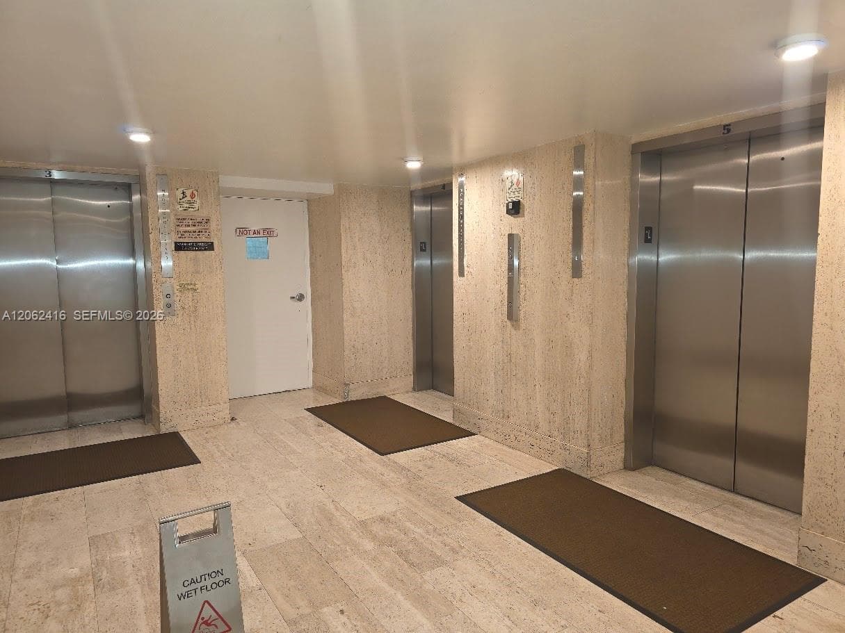 2899 Collins Ave # 940, Miami Beach FL 33140