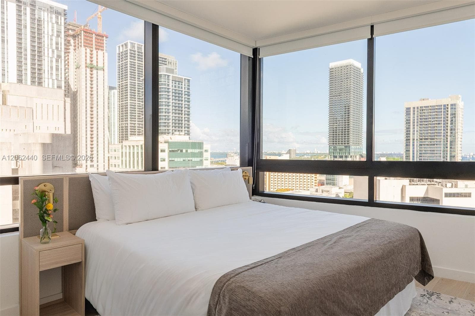 225 N Miami Ave # 1801, Miami FL 33128