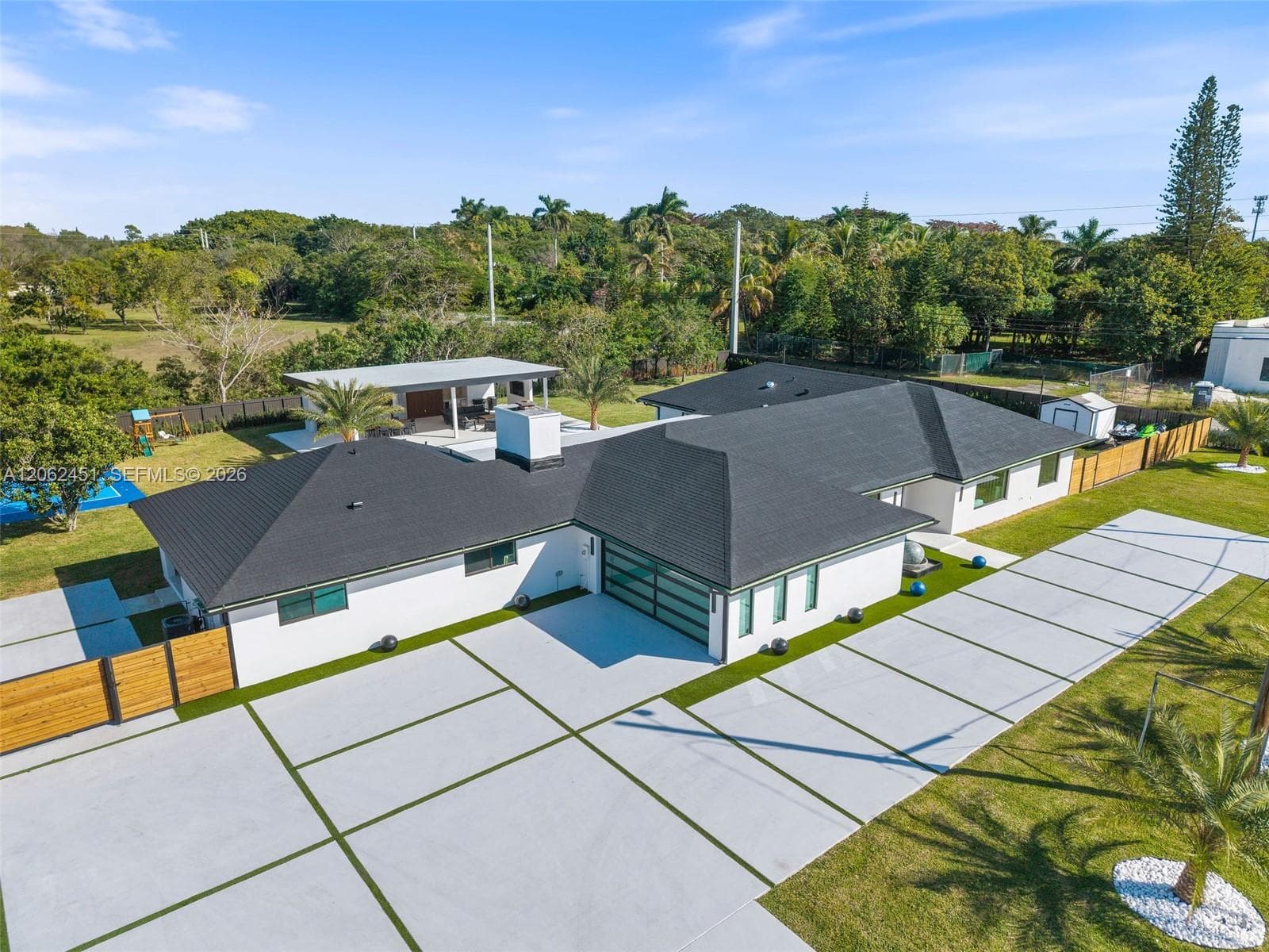12425 SW 226th St, Miami FL 33170