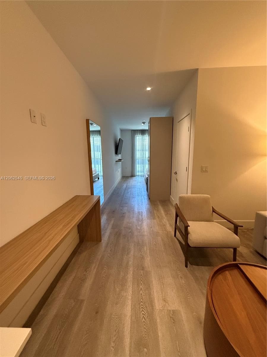 229 SW 9th St # 507, Miami FL 33130