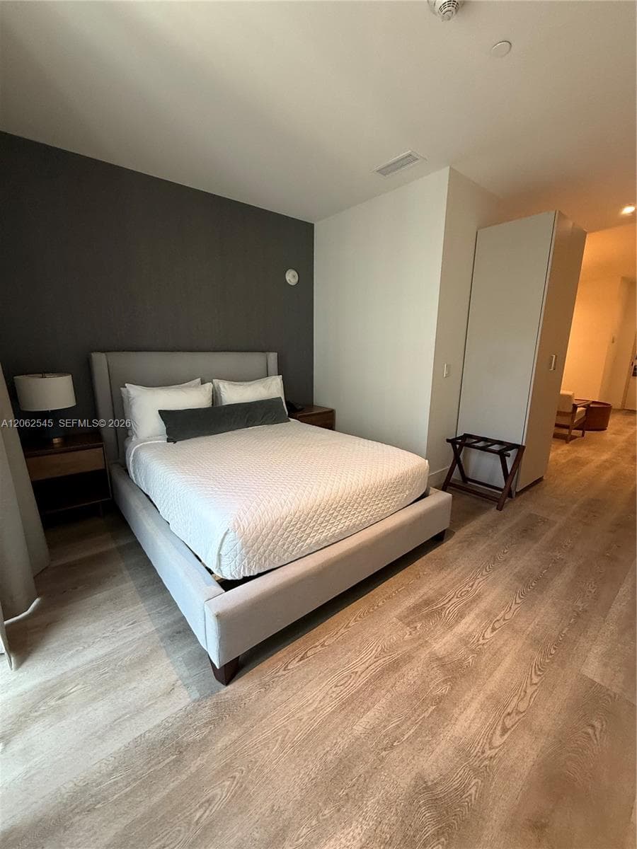 229 SW 9th St # 507, Miami FL 33130