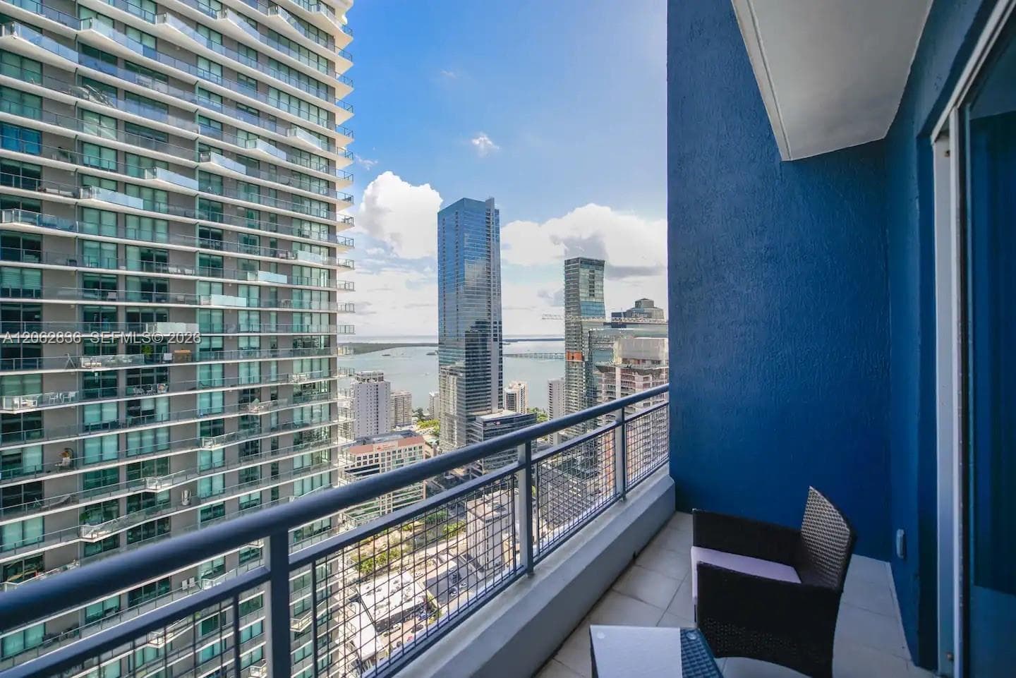 60 SW 13th St # 3814, Miami FL 33130