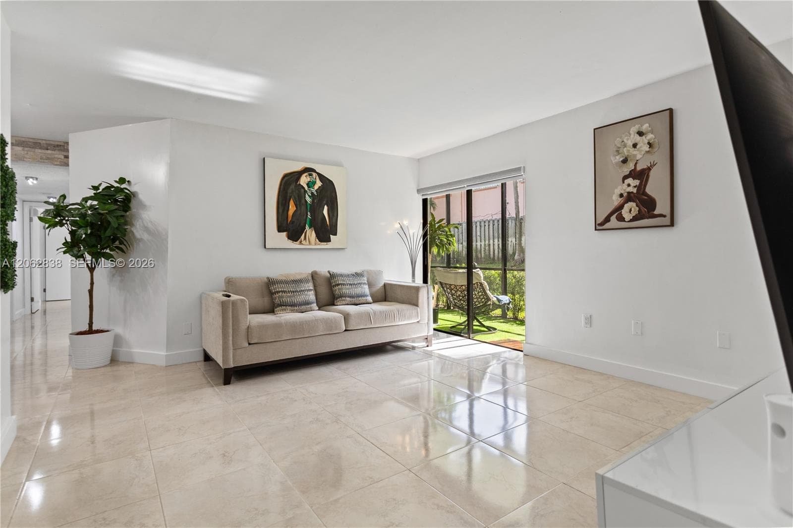 20760 NE 4th Ct # 102, Miami FL 33179
