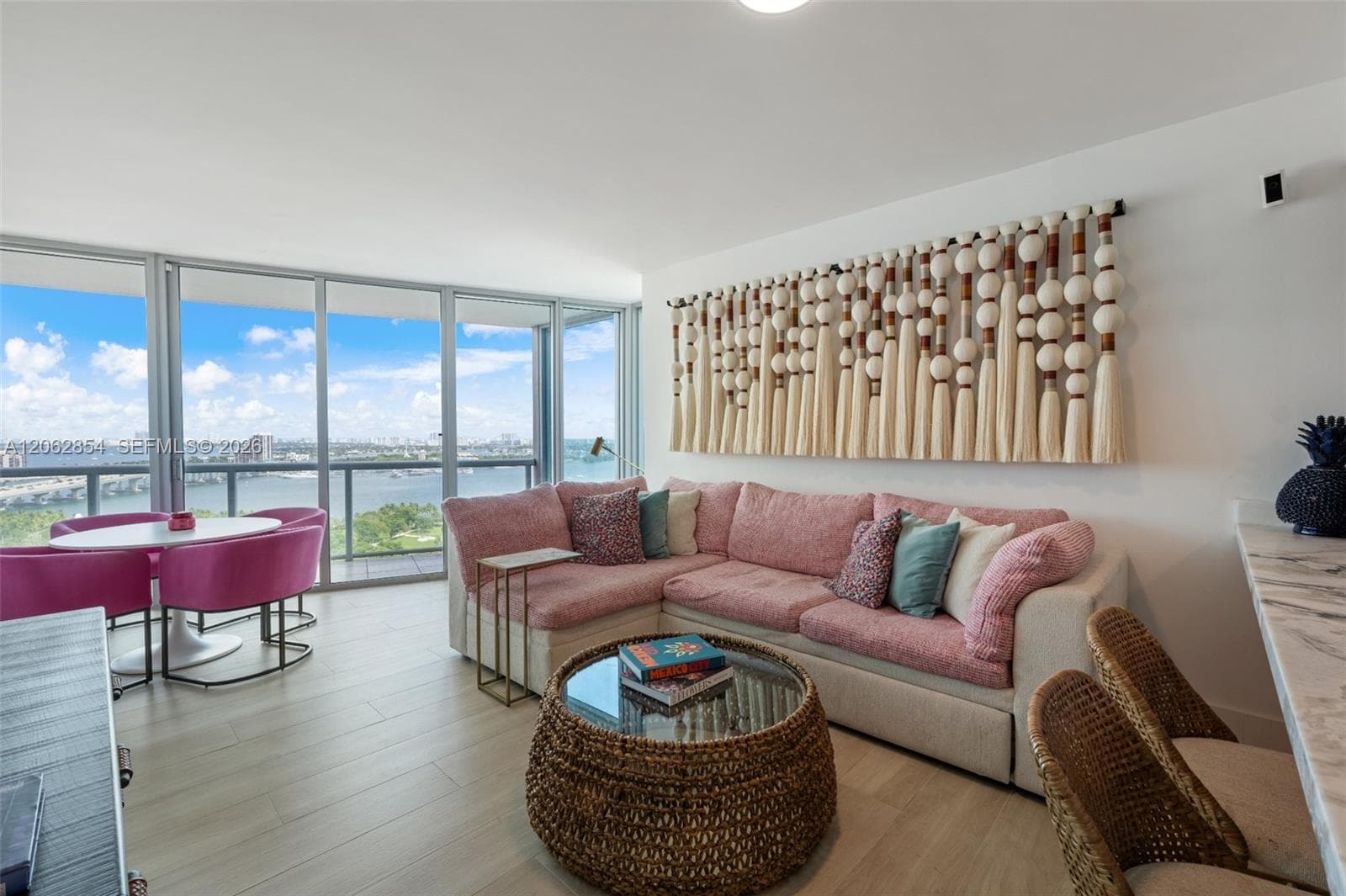 888 Biscayne Blvd # 2009, Miami FL 33132