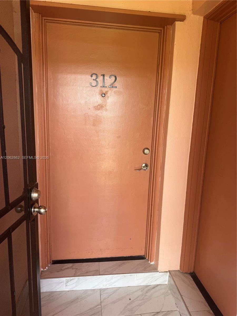 19001 NE 14th Ave # 312, Miami FL 33179