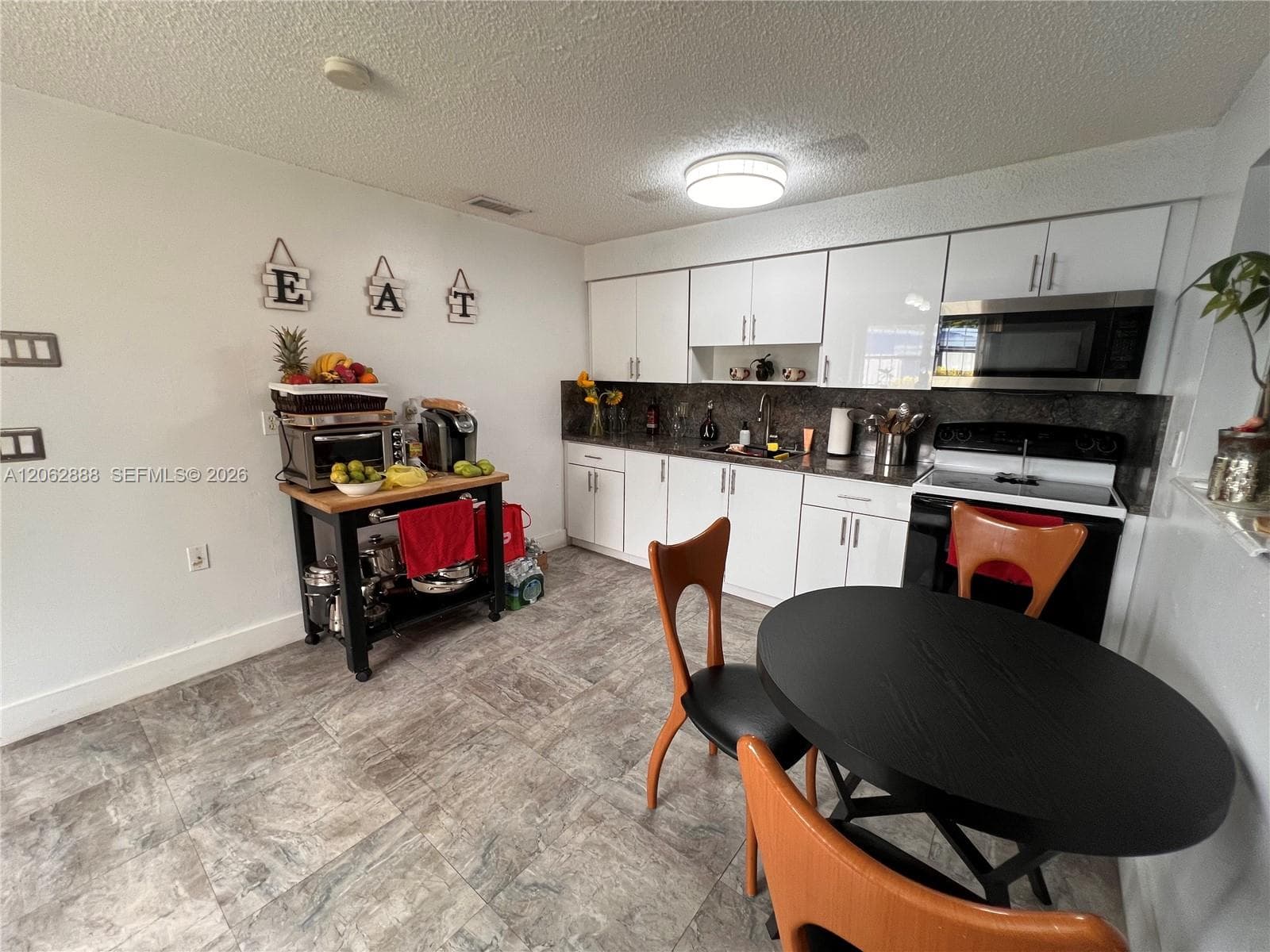 12510 W Golf Dr, Miami FL 33167