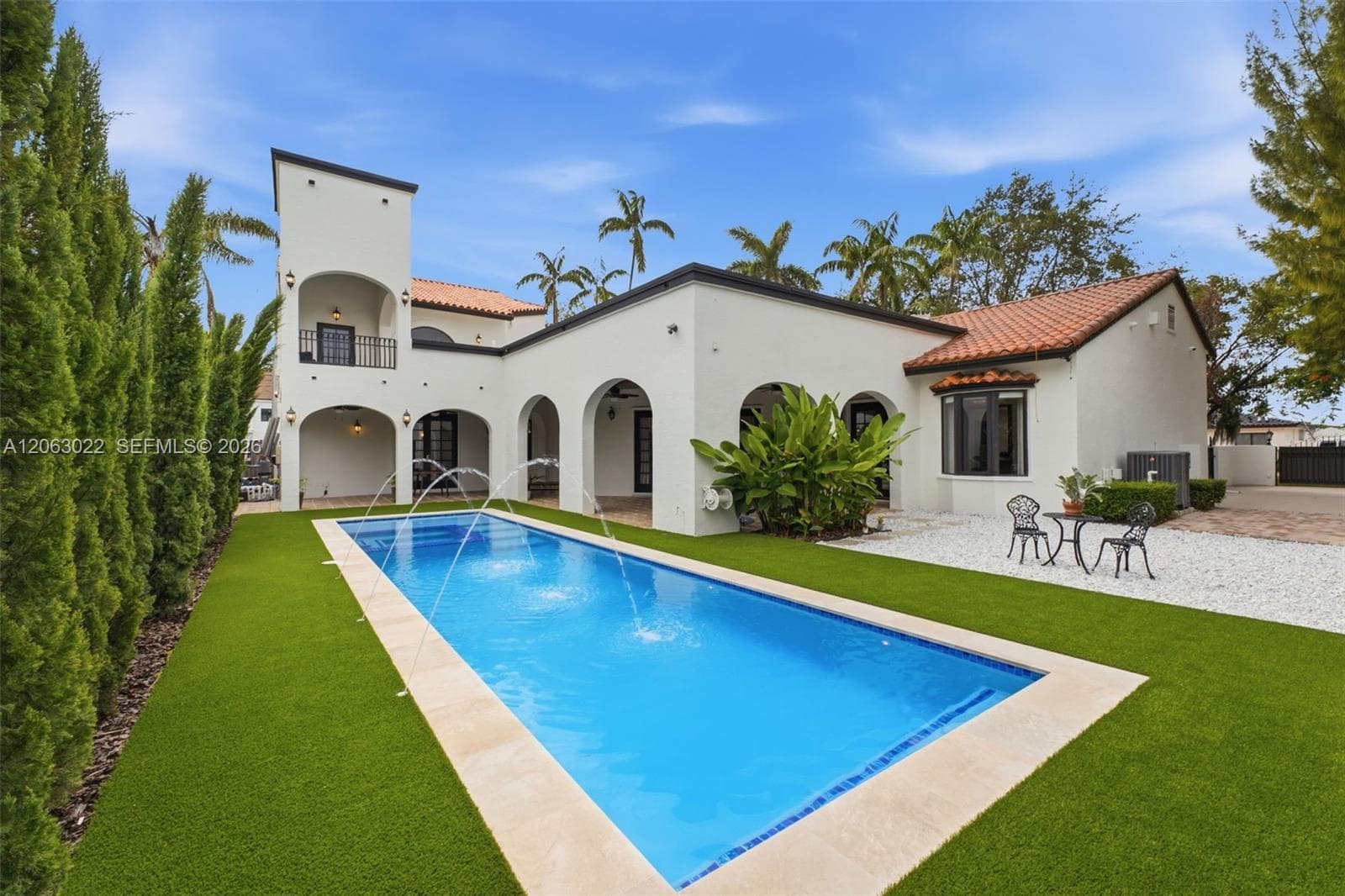 8215 Grand Canal Dr, Miami FL 33144