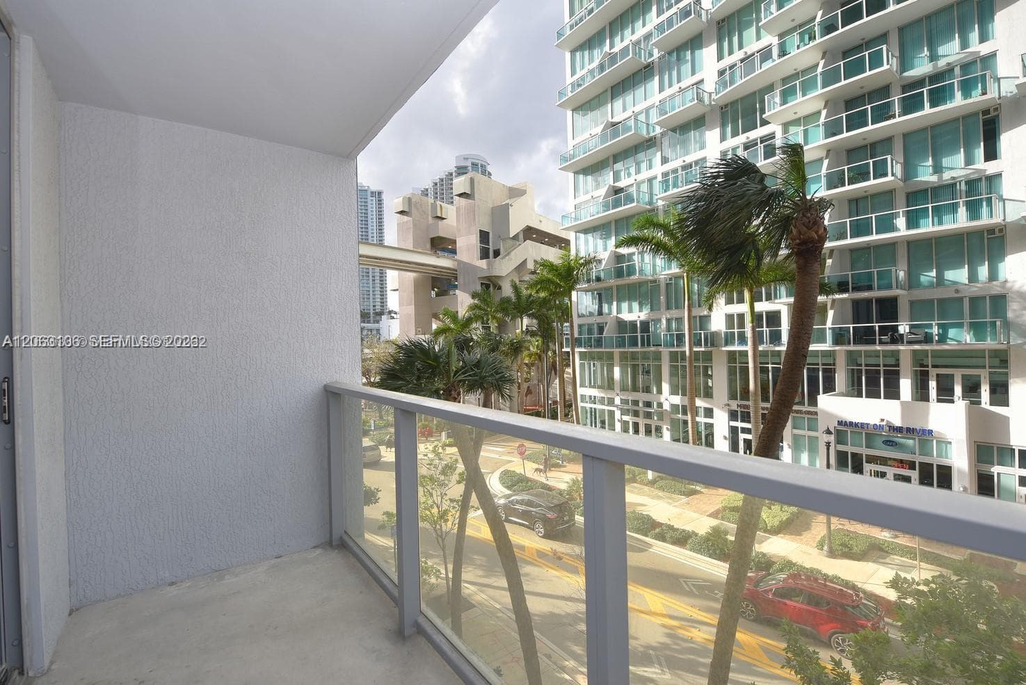 31 SE 6th St # 406, Miami FL 33131