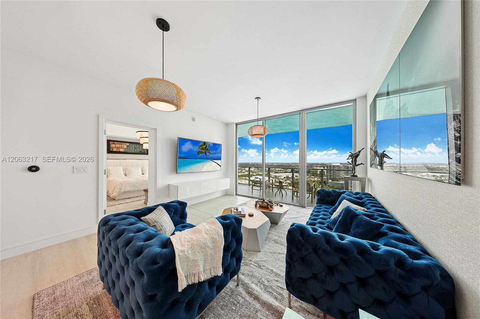 2411 Laguna Circle # 2010, Miami FL 33181