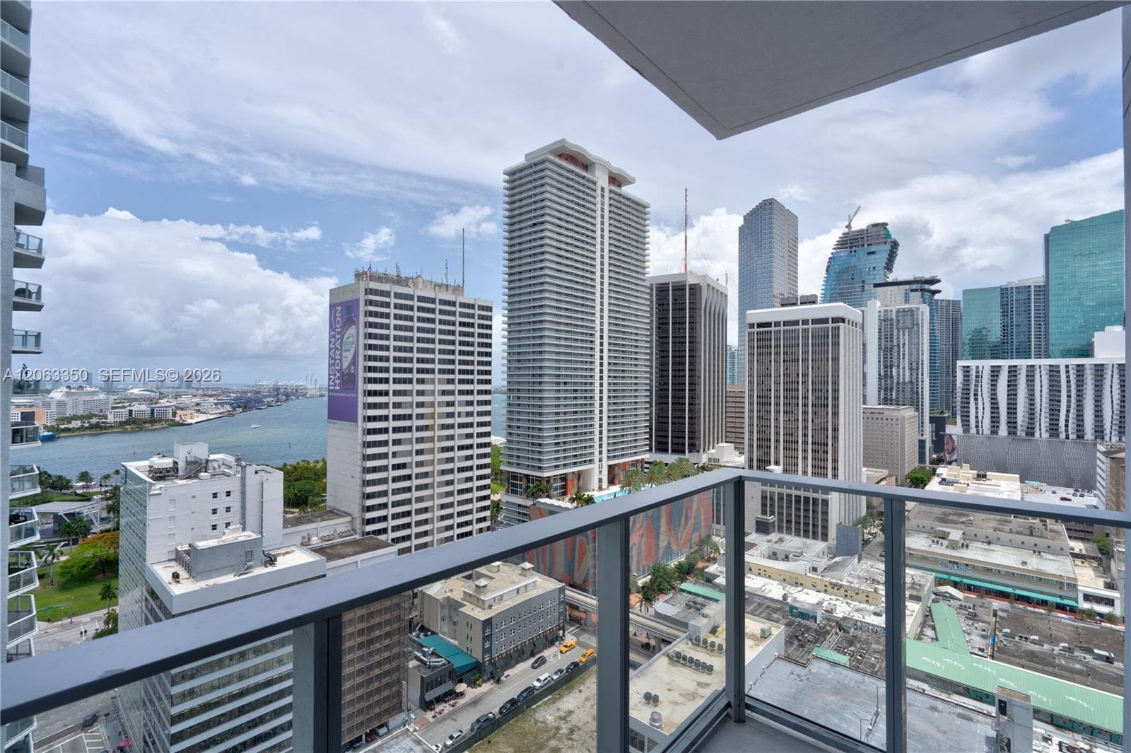 227 NE 2nd St # 2500, Miami FL 33132