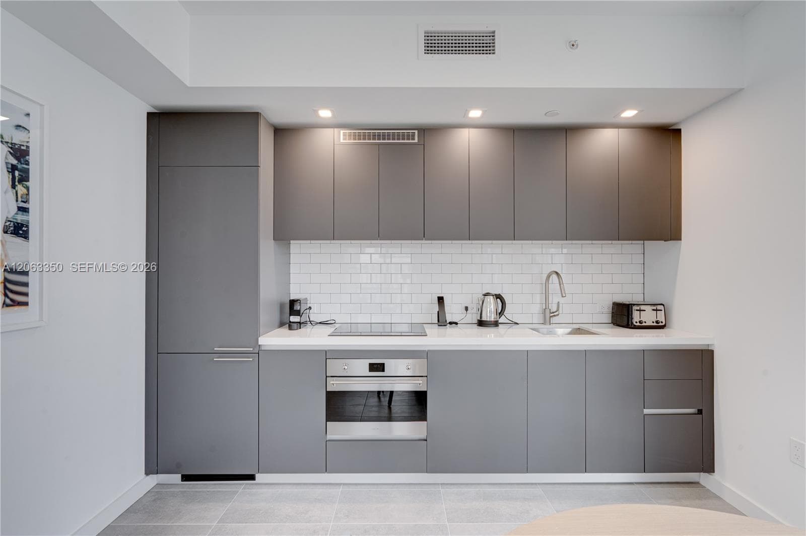227 NE 2nd St # 2500, Miami FL 33132