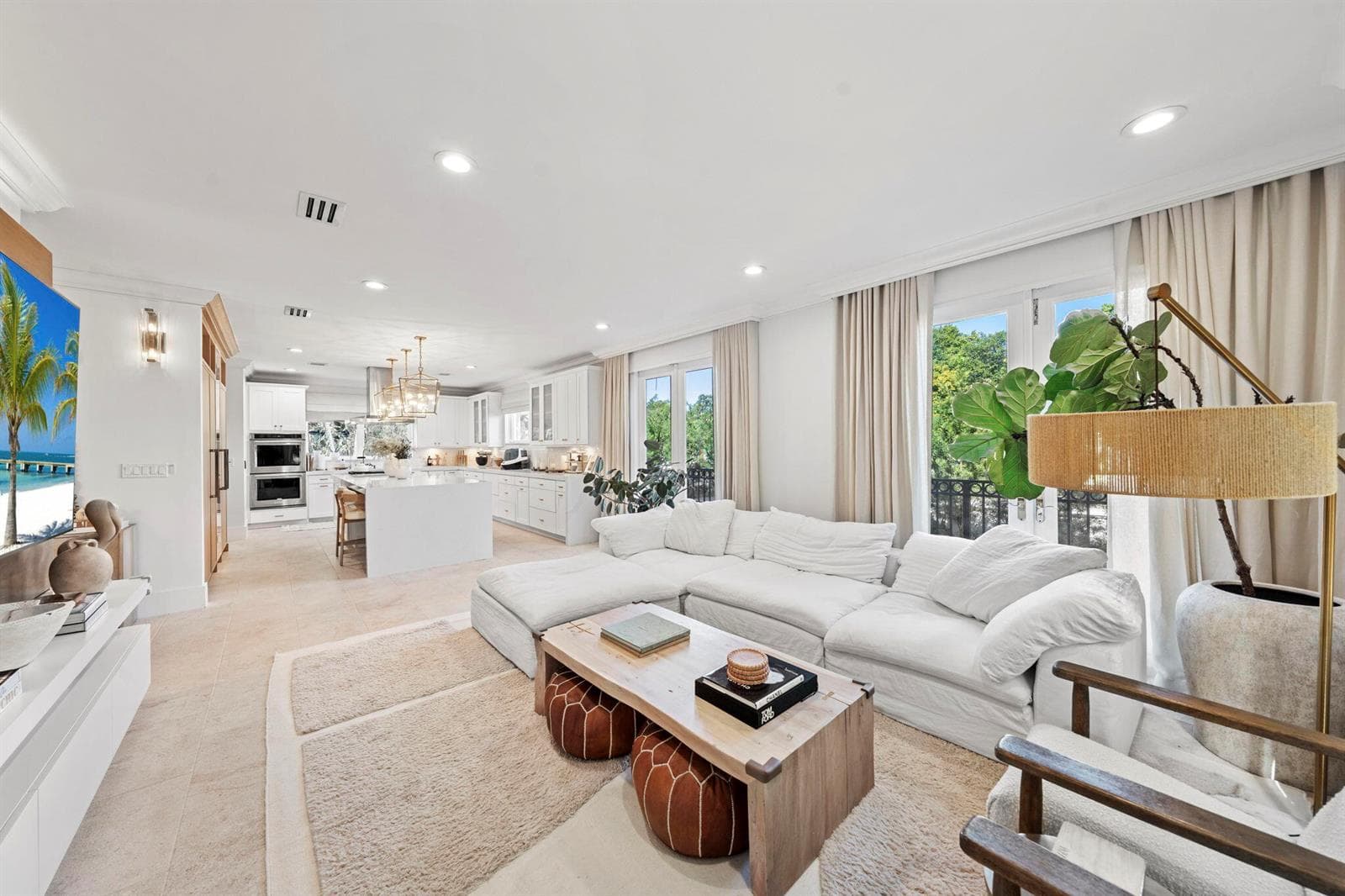 2765 Brickell Court, Miami FL 33129