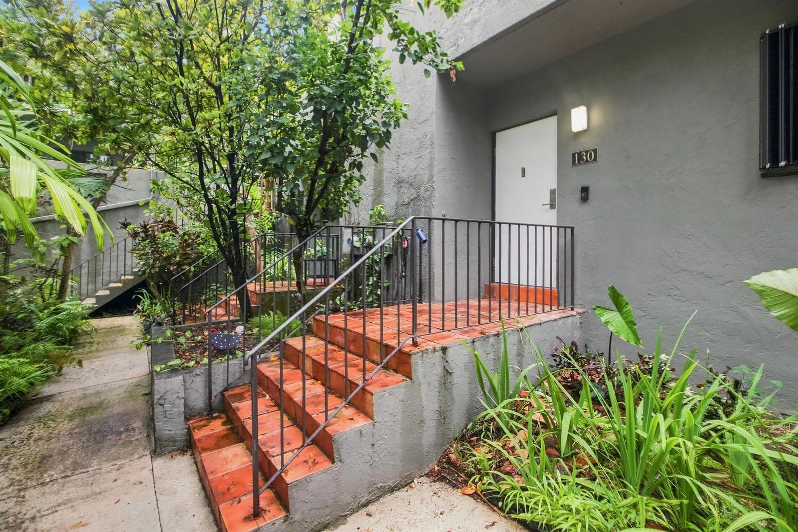980 NW N River Drive # 30, Miami FL 33136
