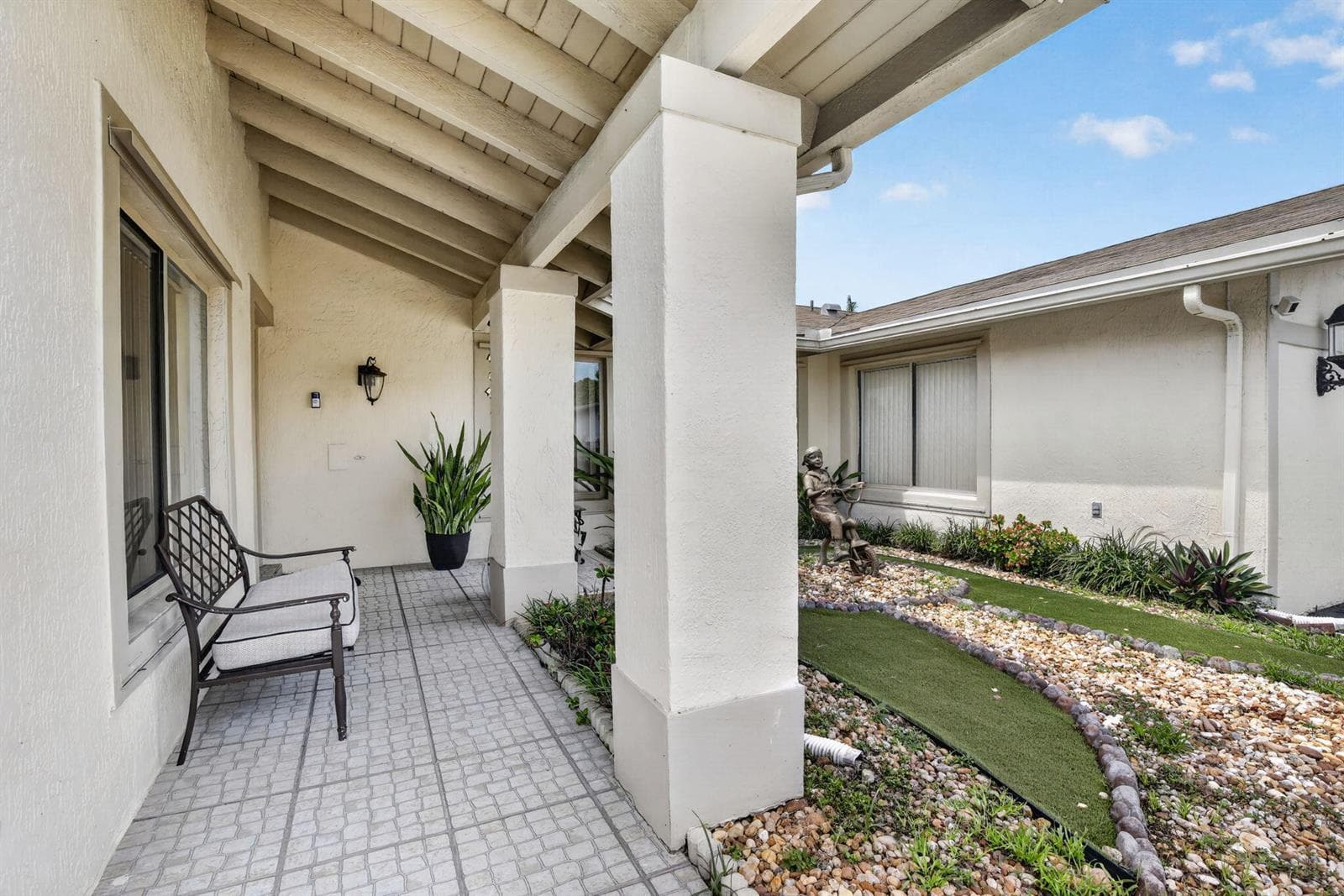 910 NE 205TH Street, Miami FL 33179