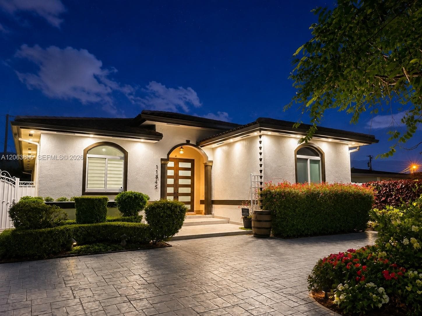 11845 SW 3rd St, Miami FL 33184