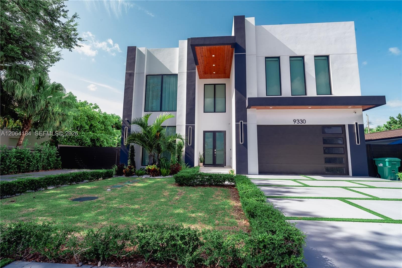 9330 SW 34th St, Miami FL 33165