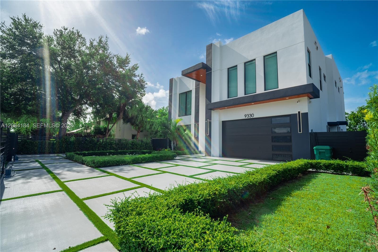 9330 SW 34th St, Miami FL 33165