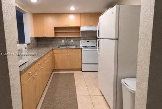 652 NW 3rd St # 305, Miami FL 33128